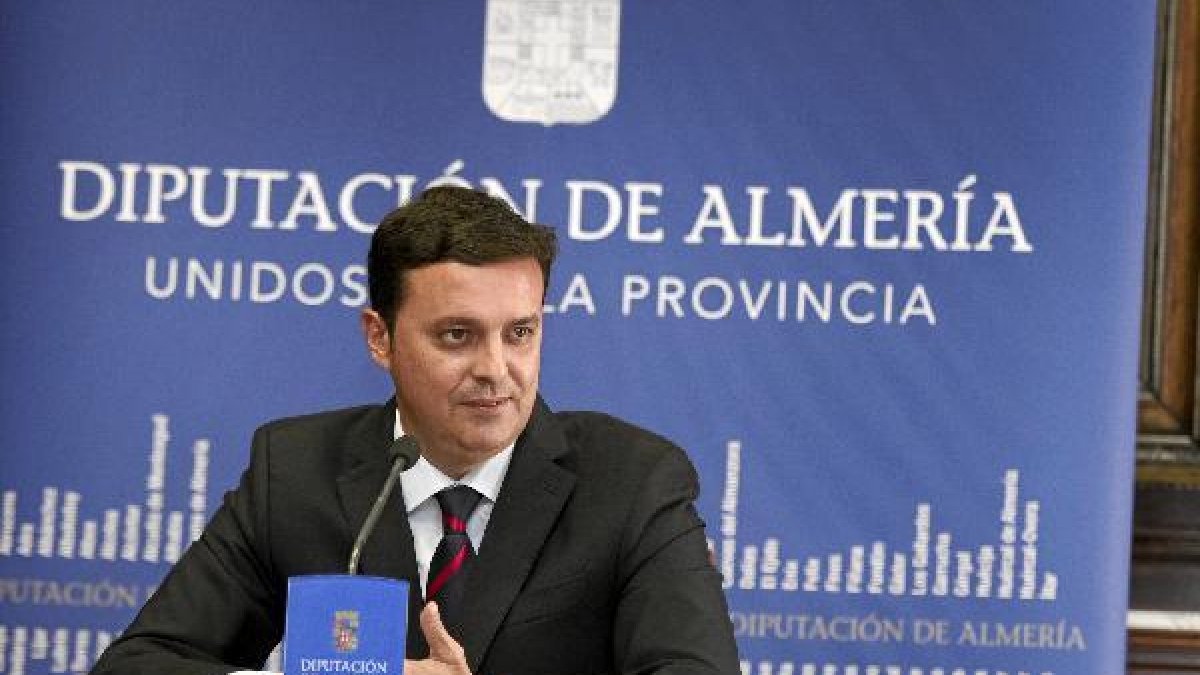 El vicepresidente de la Diputación, Javier Aureliano García.