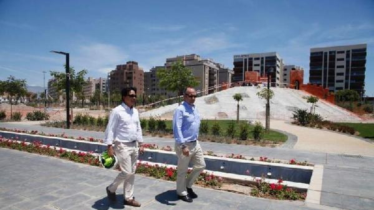 última visita del alcalde, Luis Rogelio Rodríguez y el concejal Guzmán