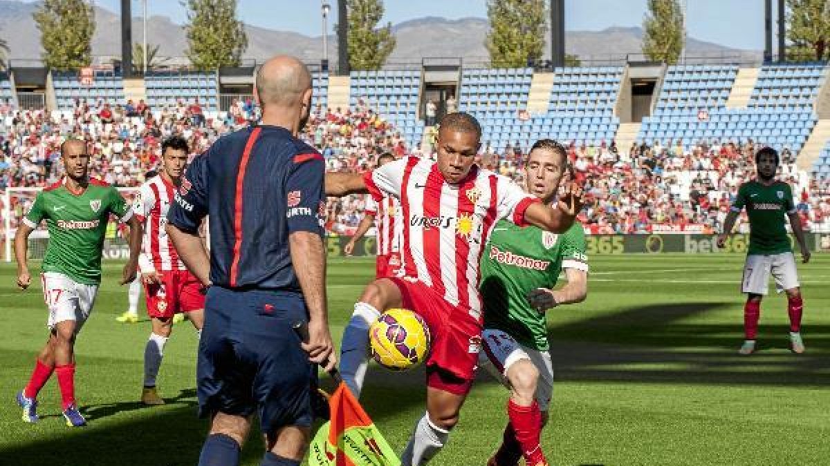 Wellington en el partido ante el Athletic.