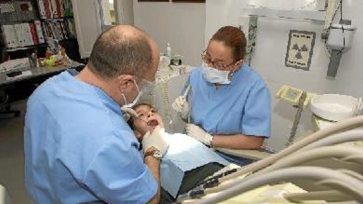 Atención bucodental a una menor.