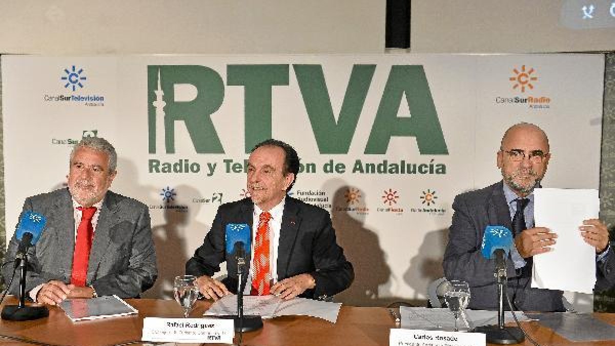 Presentación, ayer, de la memoria de la AFC.