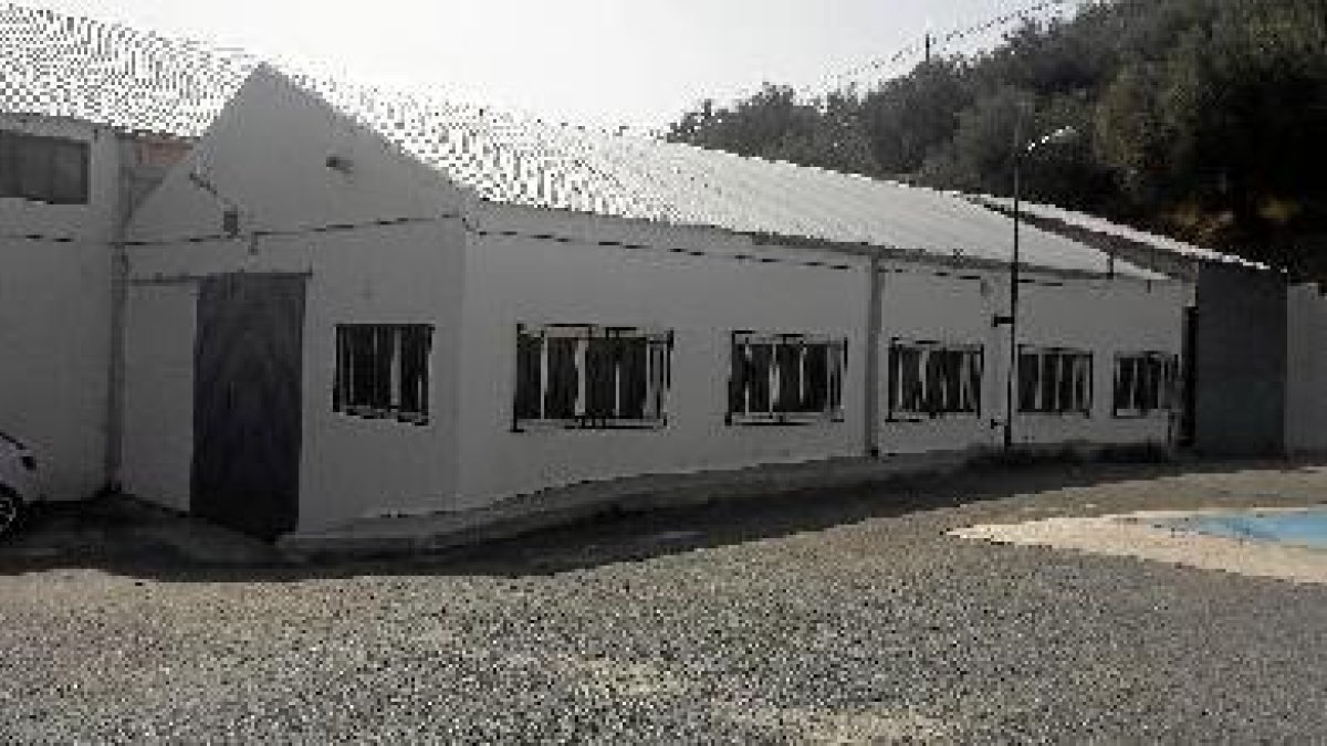 Nave situada en Canjáyar propuesta por el Ayuntamiento para el retén de bomberos.