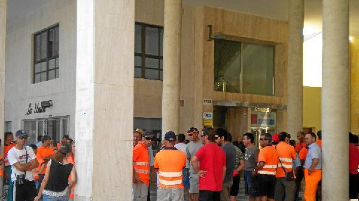 Los trabajadores de Elsur han realizado numerosas concentraciones por los impagos y el ERE.