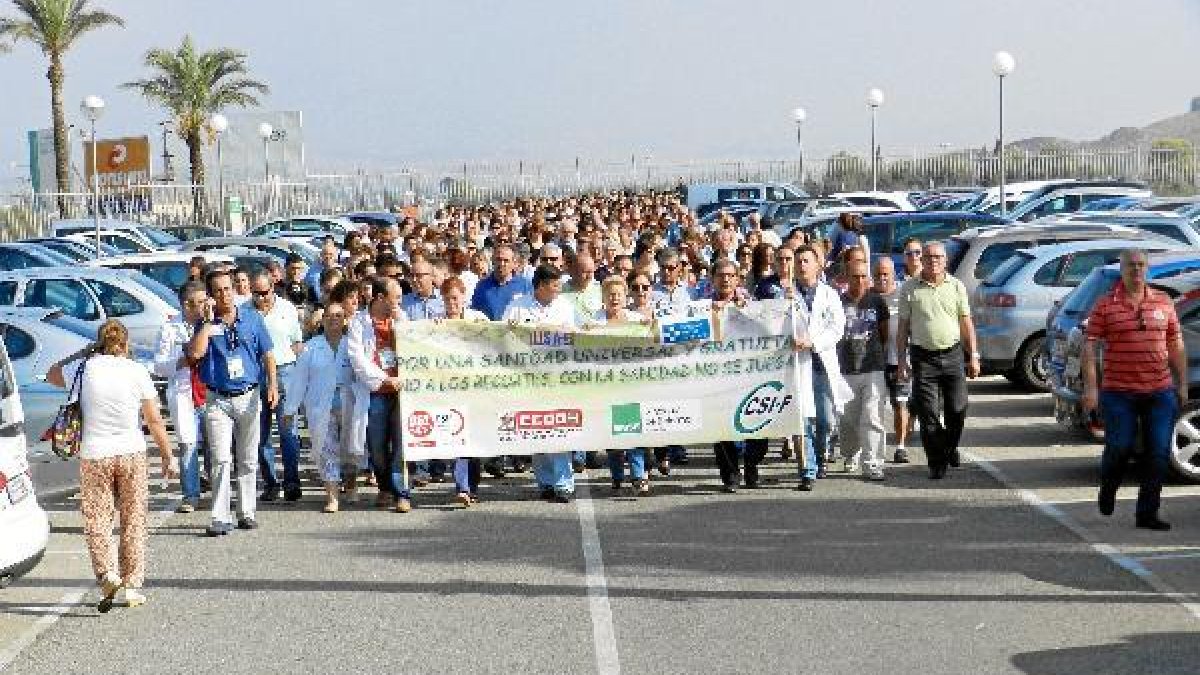 Cabecera de la marcha de ayer en La Inmaculada.
