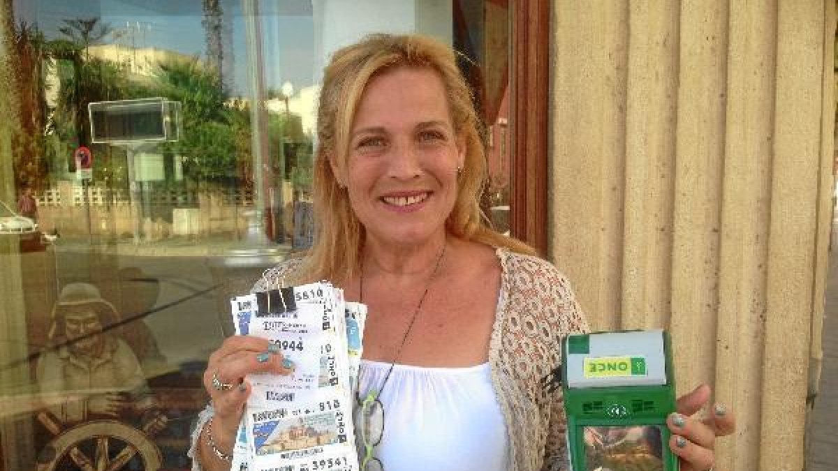 La vendedora, María Valdivia, ayer.