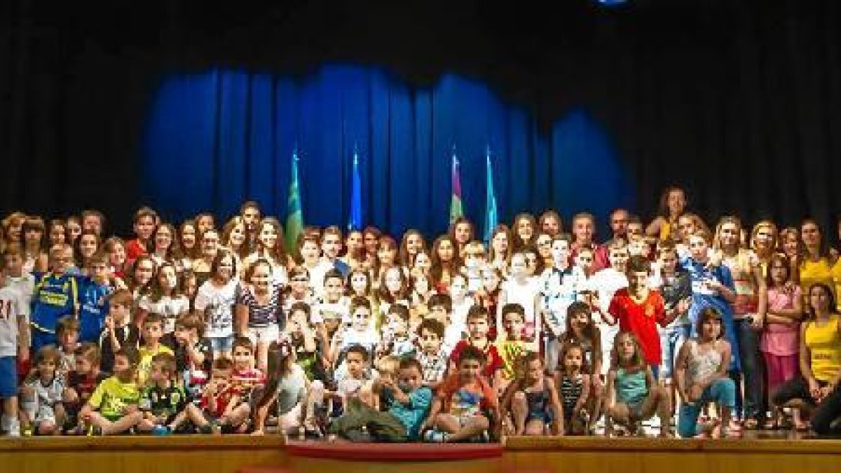Alumnos Escuelas Municipales de Tabernas 2013/14.