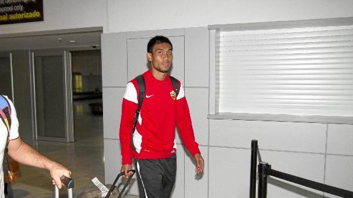 Teerasil vino a Europa para triunfar y no lo está logrando.