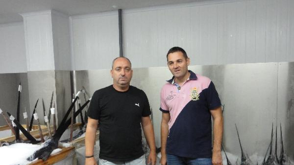 Antonio Rodríguez y Manuel Blánquez, presidente de la Asociación de Armadores y responsable de la lo