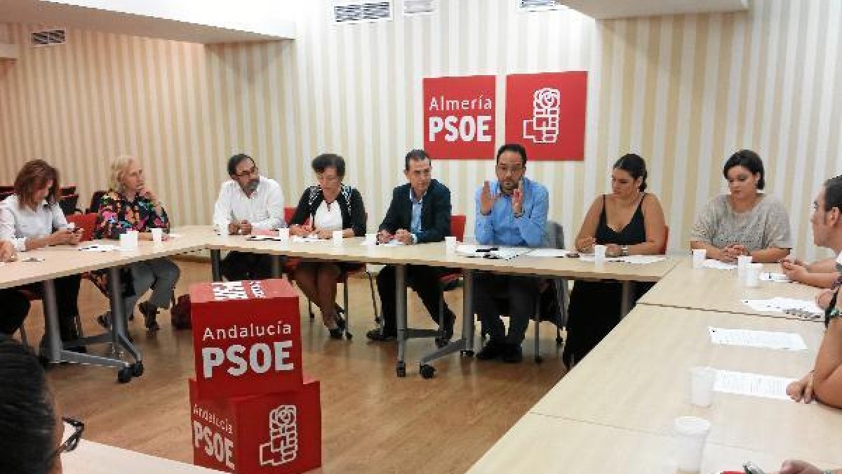 Hernando, en el centro de la foto