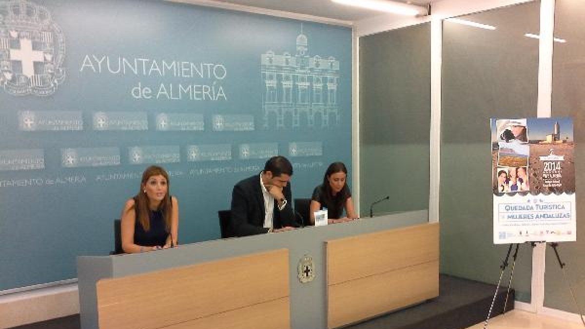 Carolina Lafita, Juanjo Alonso y Elisa Fernández.