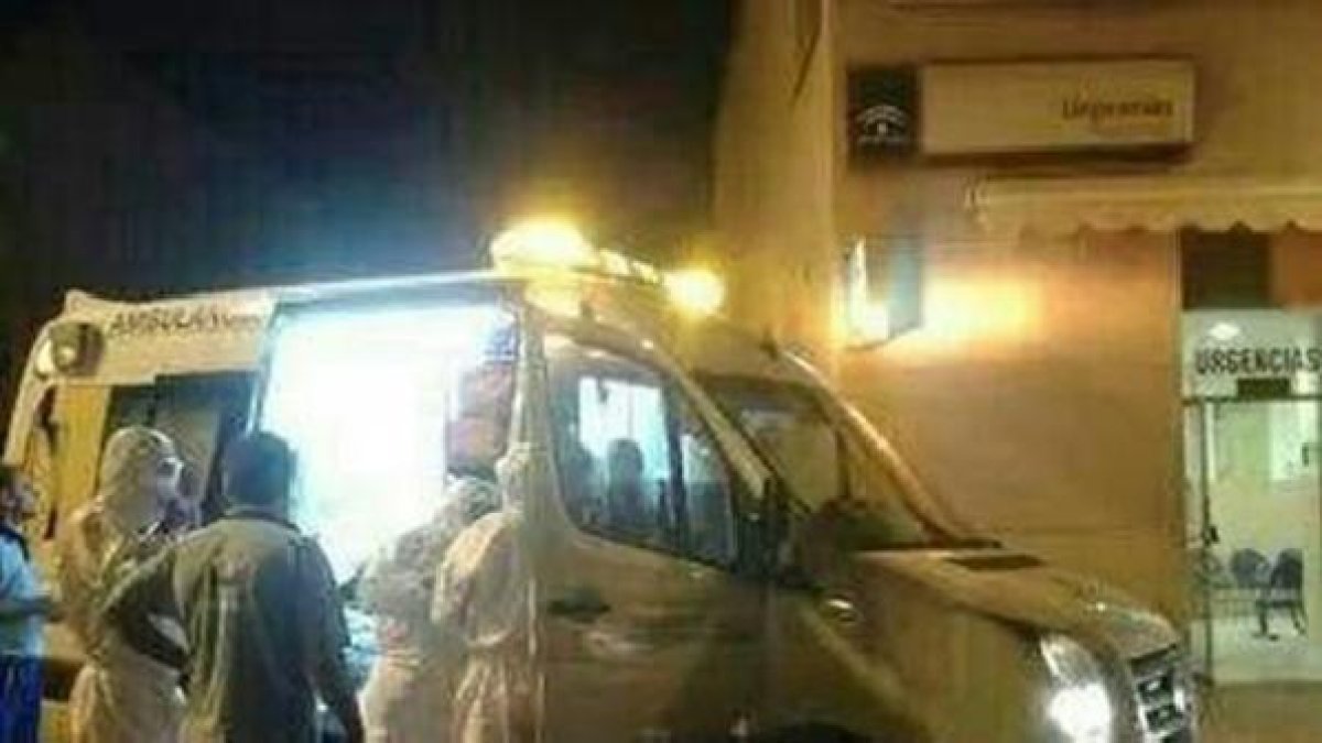 Traslado desde el Centro de Salud de Roquetas a Torrecárdenas