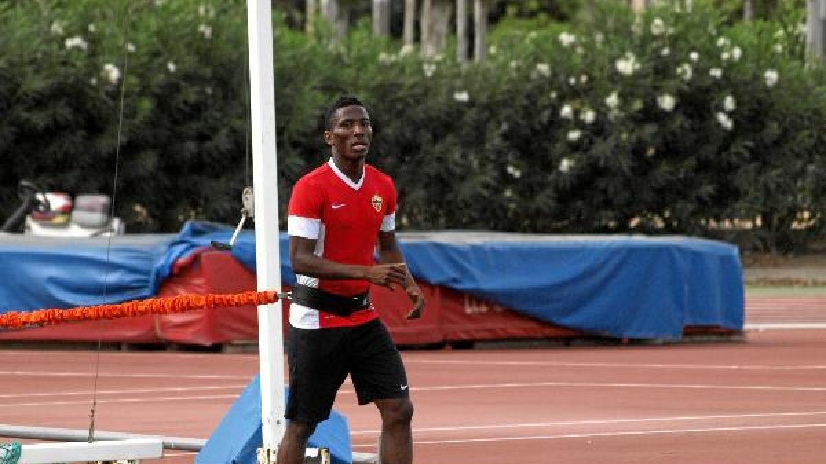Jonathan Zongo en el entrenamiento de este miércoles.