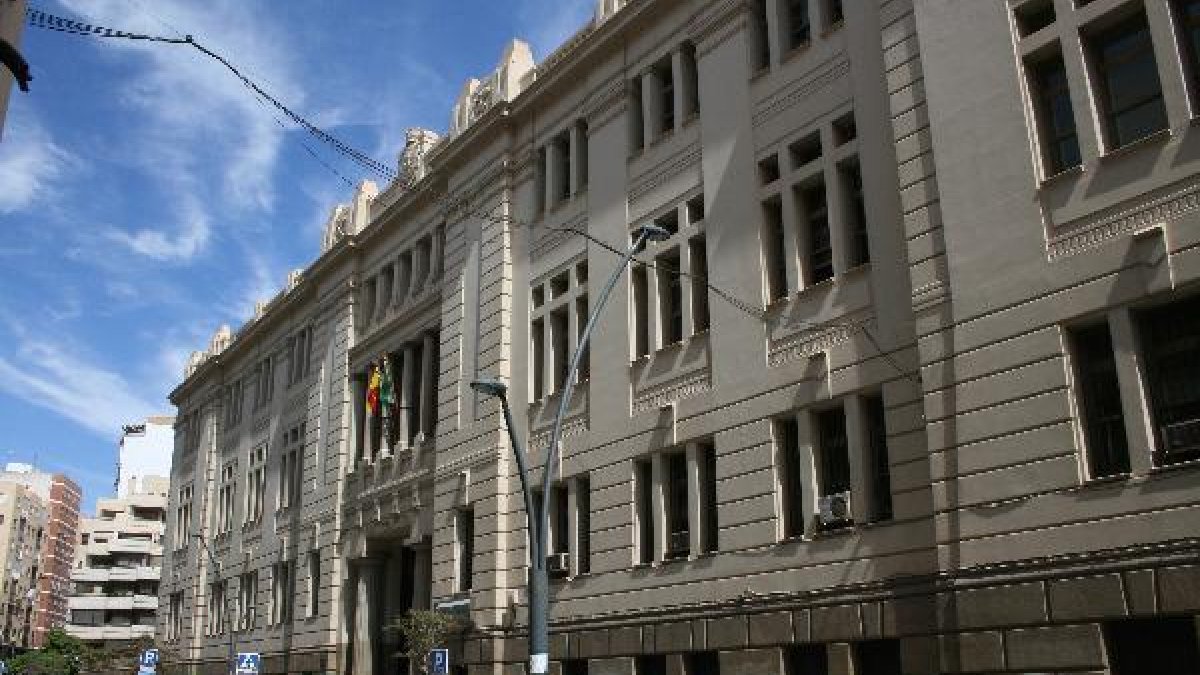 IES Celia Viñas en el primer día de clases