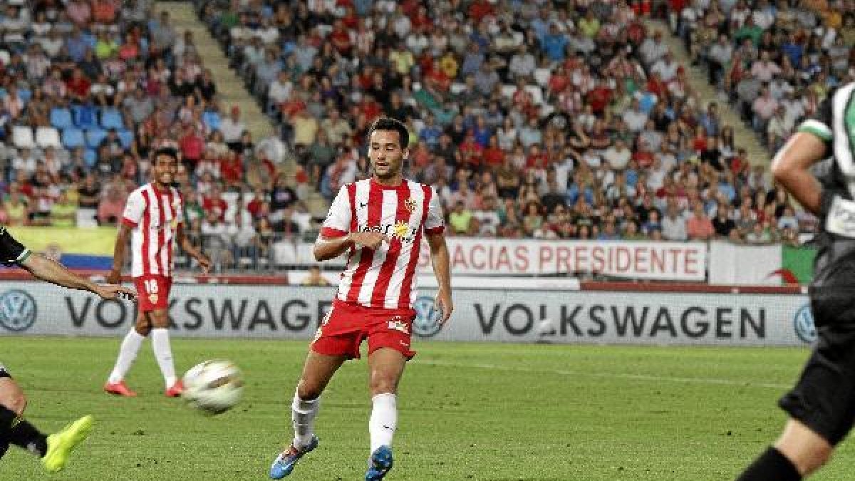 Quique debutó en Primera.