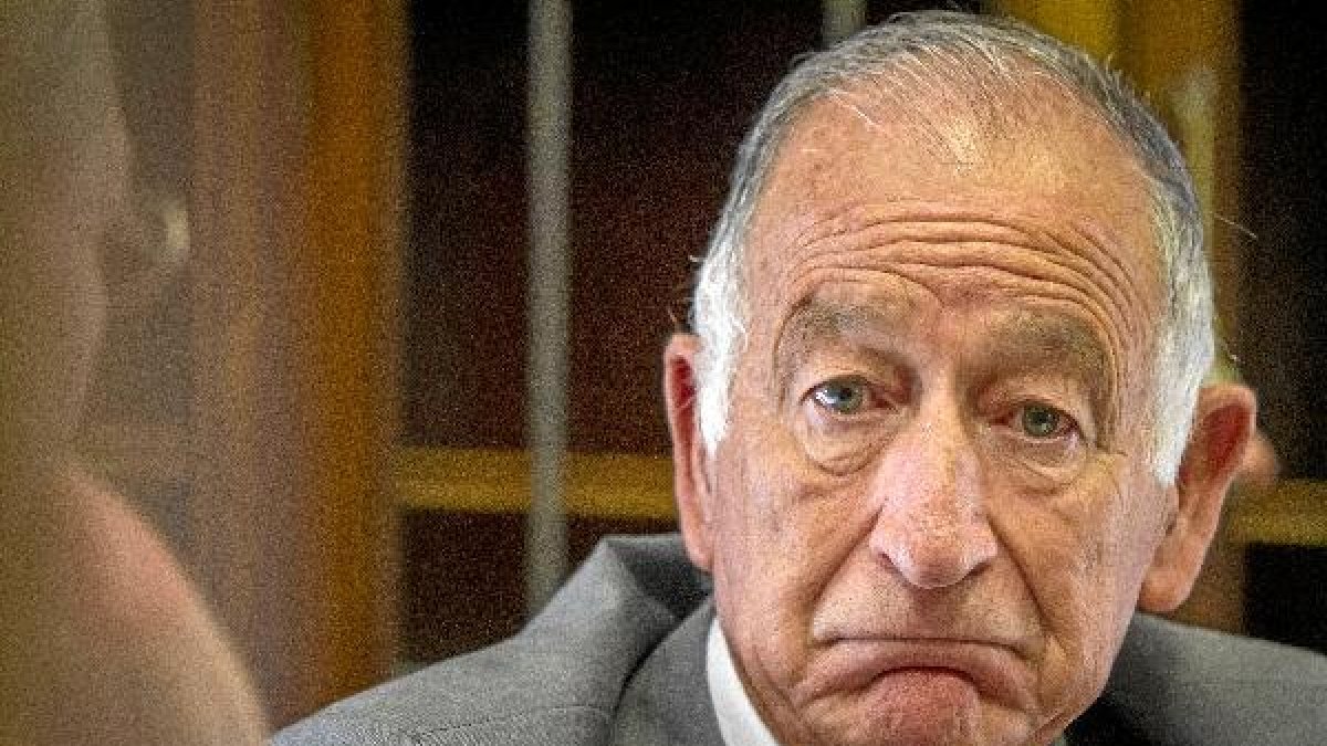 El presidente de la institución provincial y del PP, durante la entrevista.