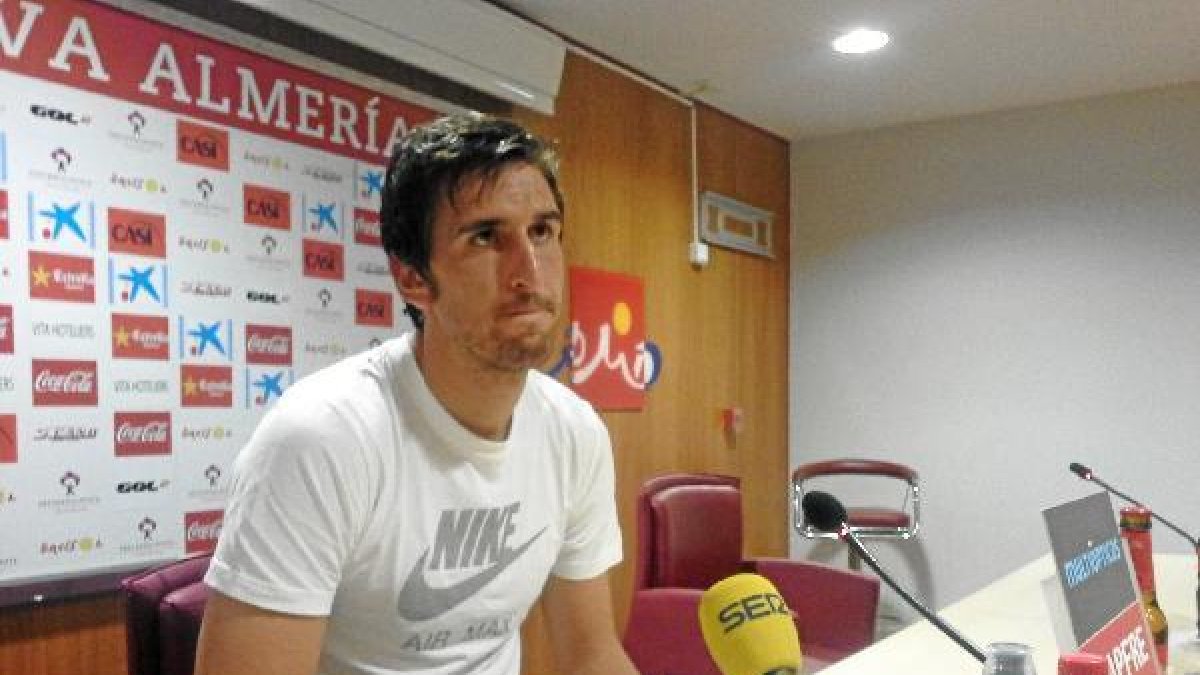 Julián Cuesta, este lunes en la sala de prensa.