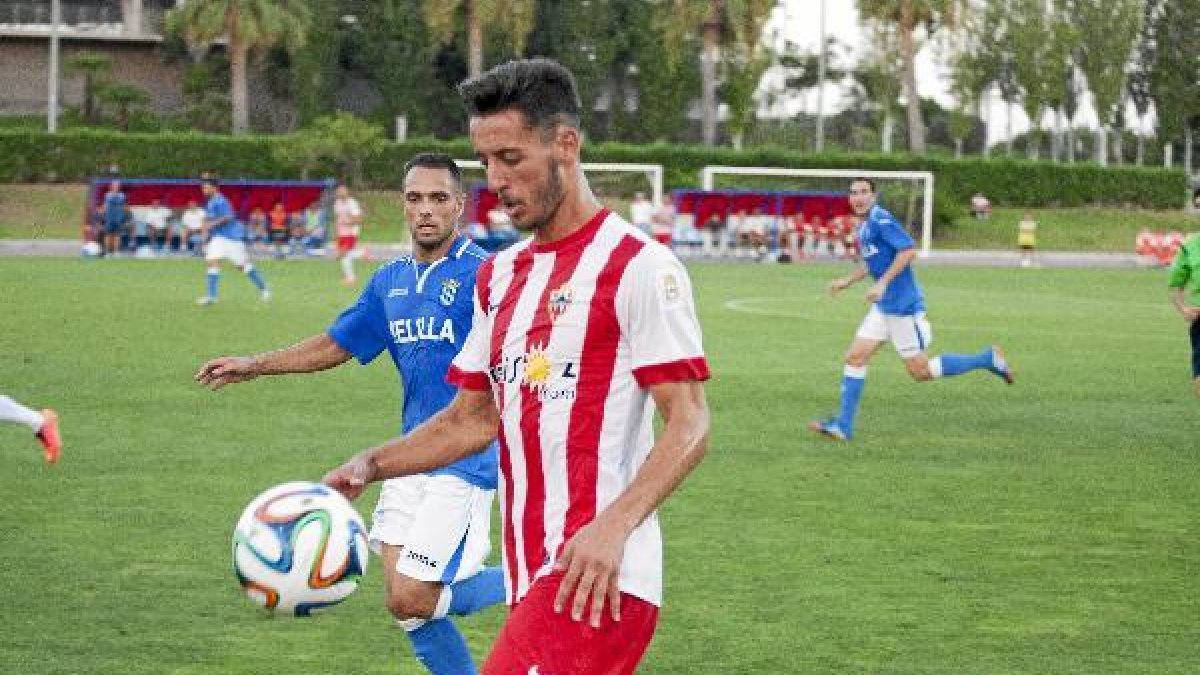 Adri se ha ganado el puesto en la izquierda.