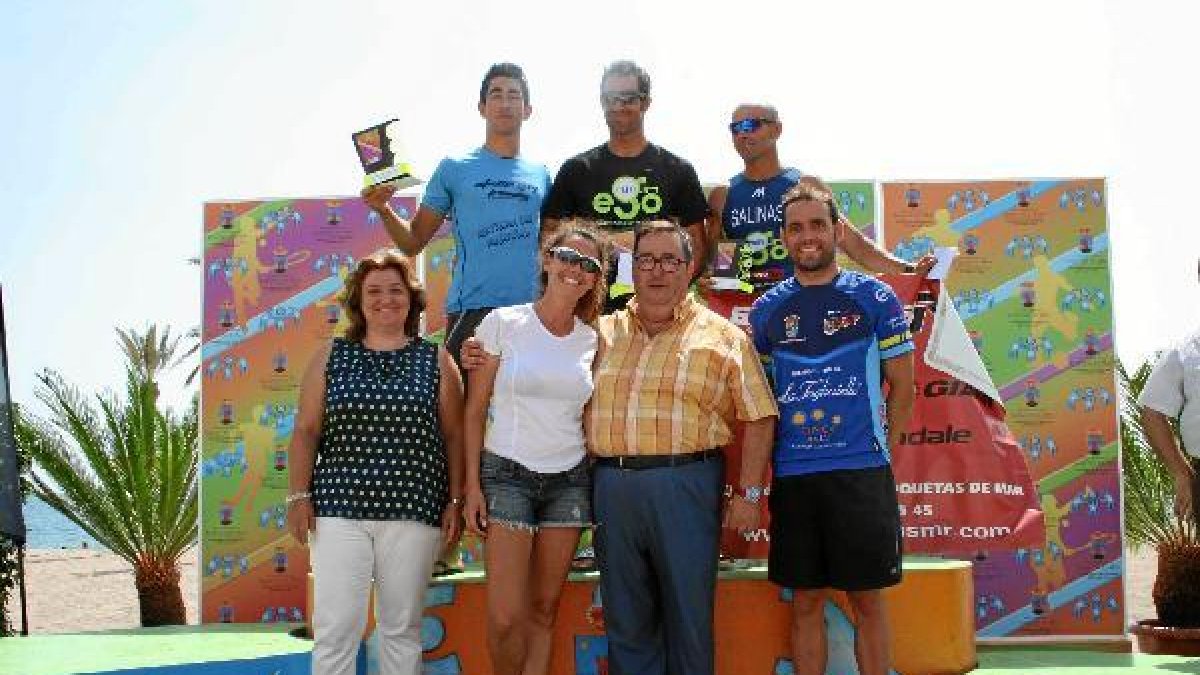 Jose Juan Rubí premió a los mejores tras una gran prueba.