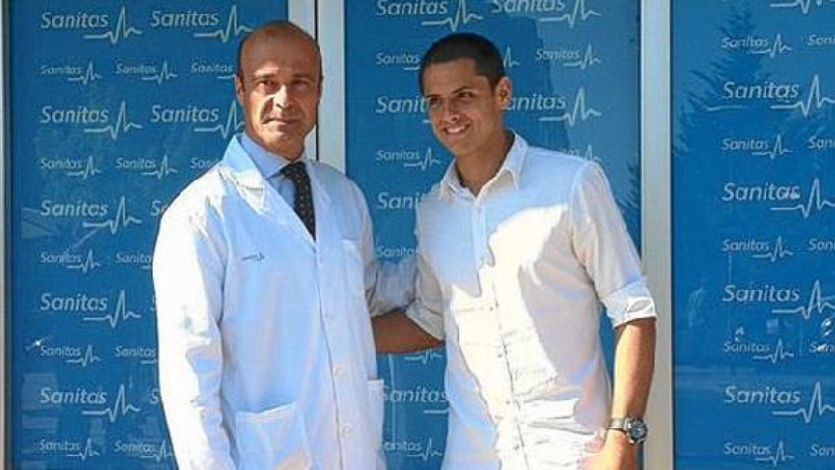 El nuevo jugador pasando reconocimiento médico.