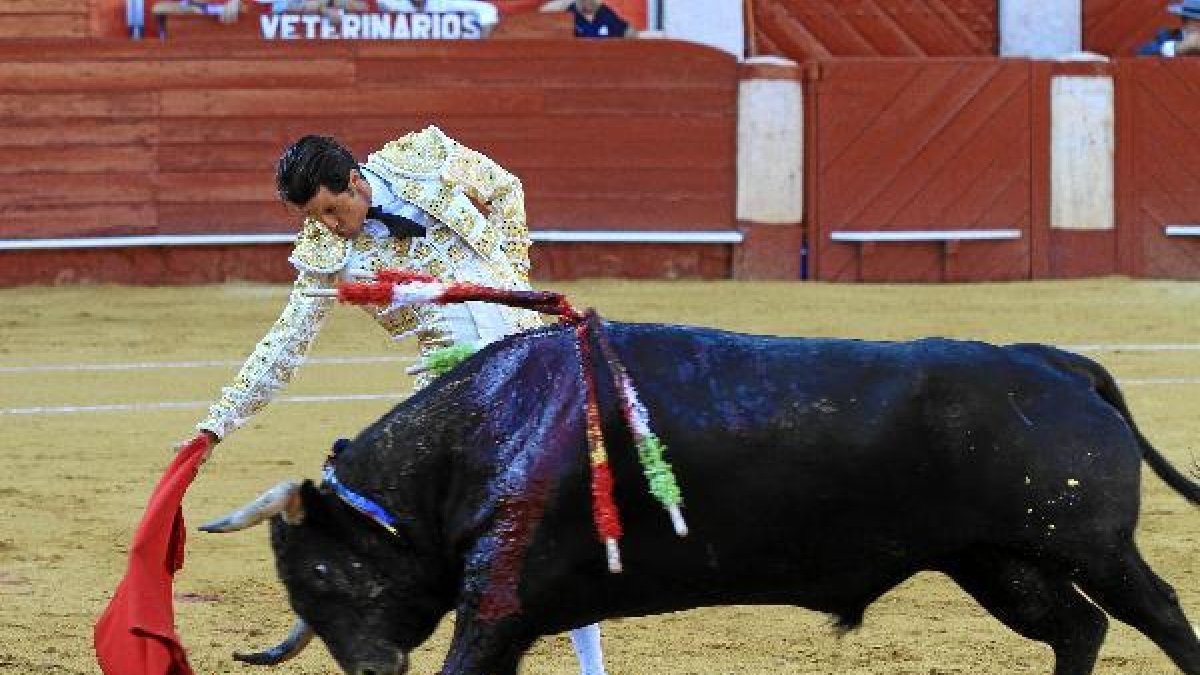 Ruiz Manuel dejó muestras sobradas de la madurez de su toreo elegante y profundo.