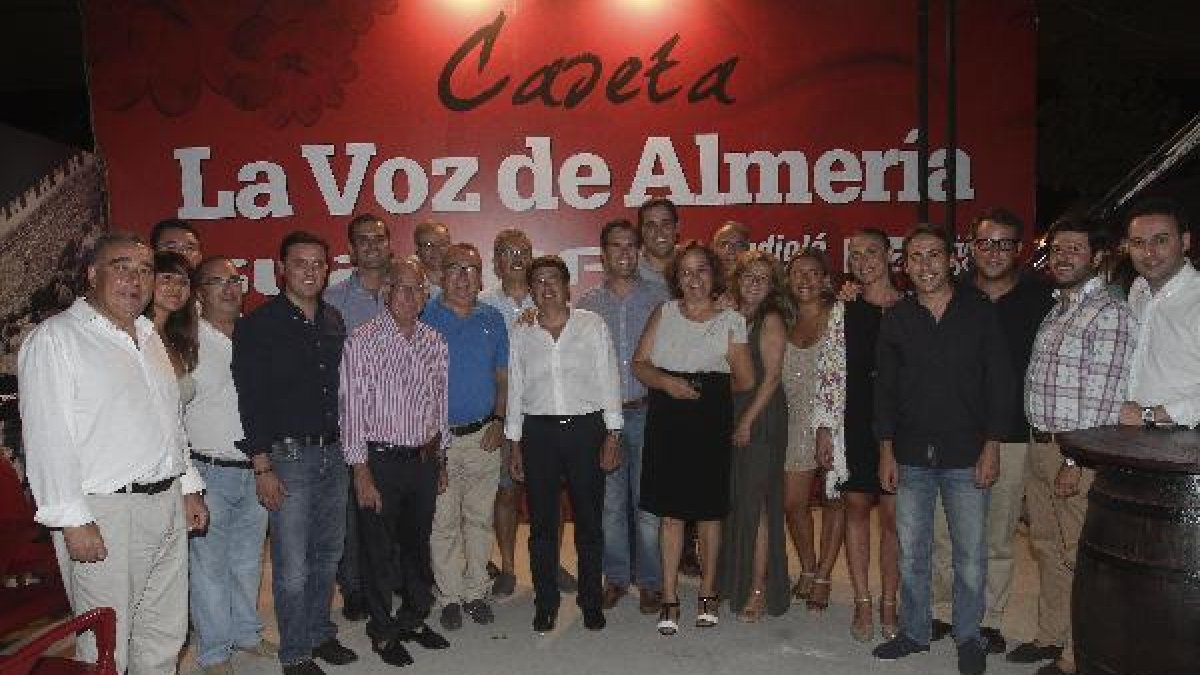 El presidente de la Diputación, Gabriel Amat, visitó la caseta junto a otros diputados y compañeros