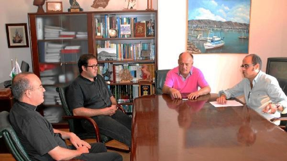 De izquierda a derecha, Antonio Cobo, Antonio Manzano, Enrique Hernándo y Moisés Linares.