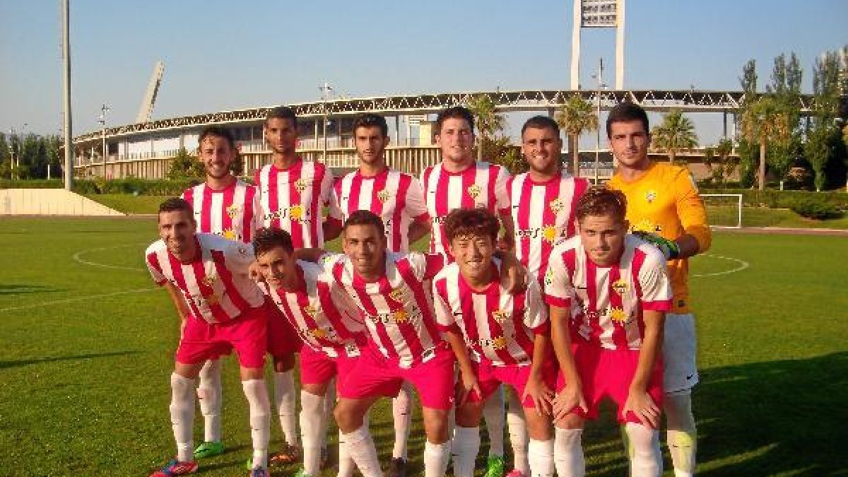 El filial del Almería en uno de los partidos de la pretemporada.