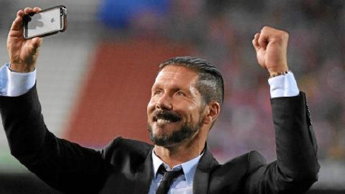 Simeone se hizo una foto para la historia.