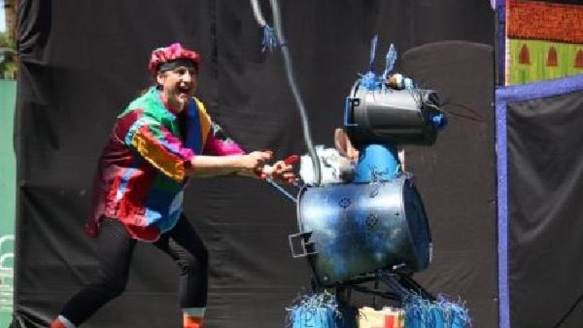 Cucú Canta Tú, es un espectáculo musical de Musas Teatro