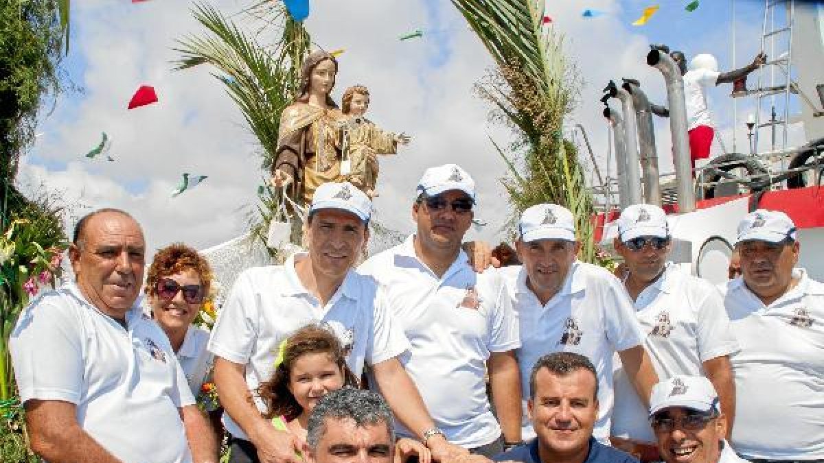 La Virgen del Carmen y sus fieles marinos