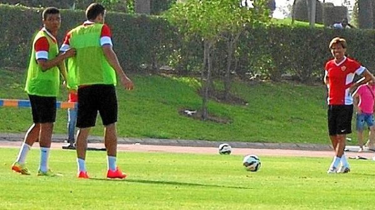 Teerasil es un seguro de gol para el Almería.