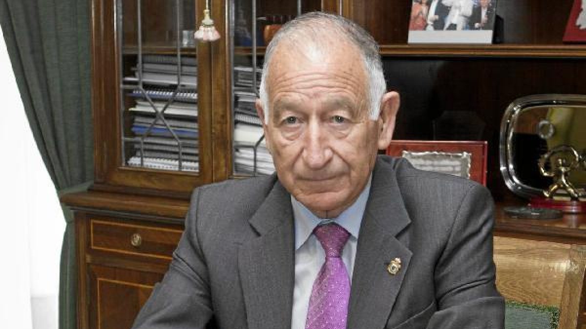 El presidente del PP de Almería, Gabriel Amat.