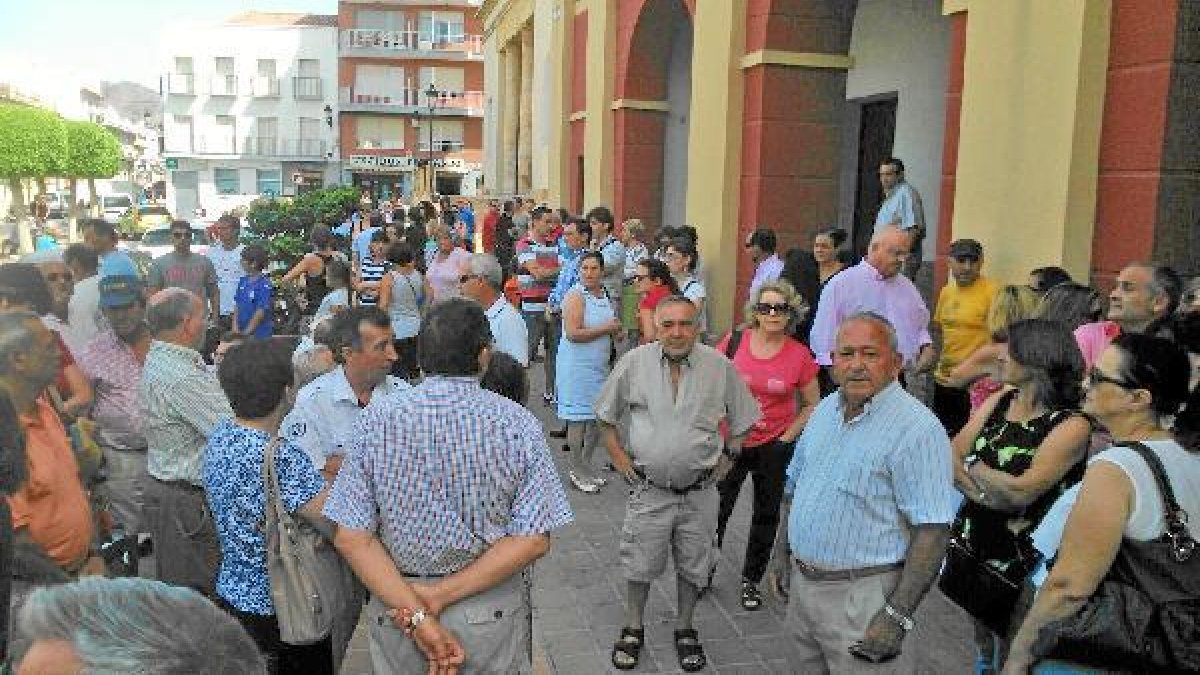 Concentración de repulsa por el crimen machista celebrada el pasado lunes en Berja.