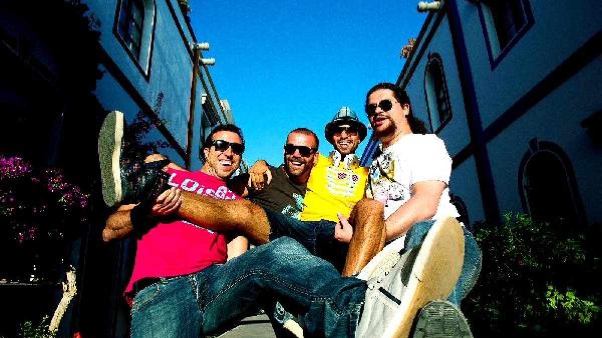 Efecto Pasillo, uno de los grandes conciertos de A pie de calle.