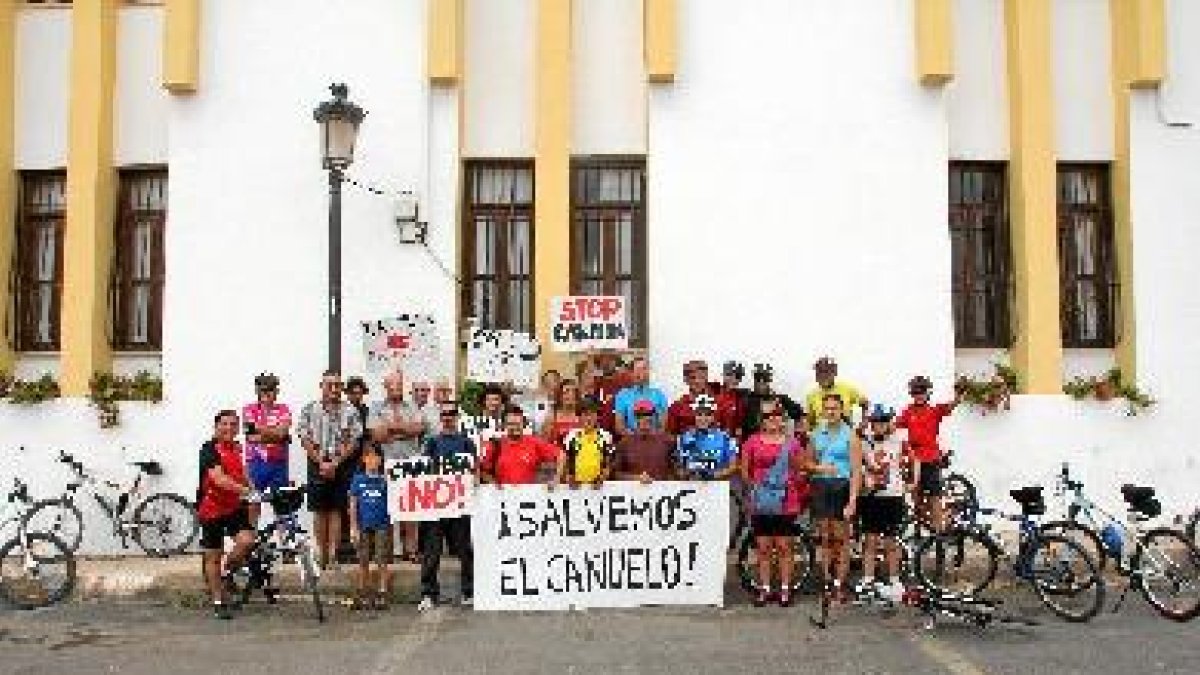Protesta contra la cantera realizada en septiembre de 2012.