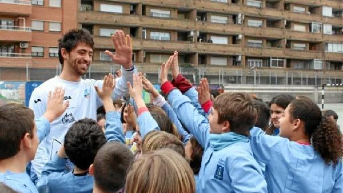 Molo es muy querido por los canteranos del Lleida.