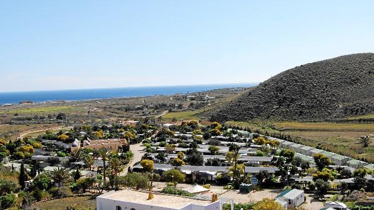 La situación del camping favorece la observación del cielo del Cabo de Gata.