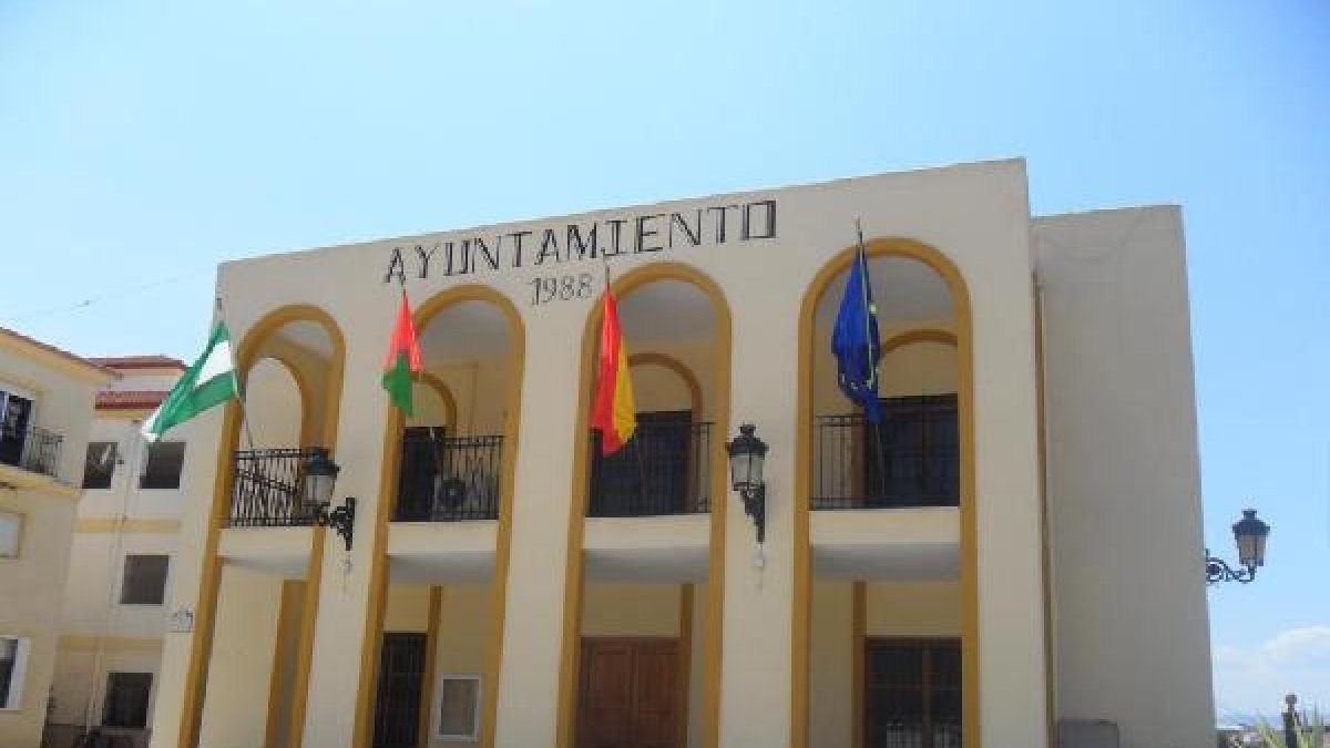 El ayuntamiento ofrece internet a precio reducido.