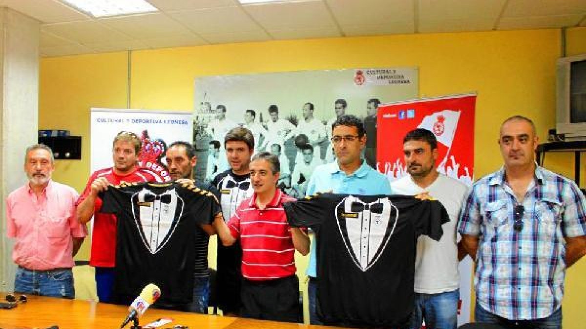 Esta camiseta está dando la vuelta al mundo.x,a