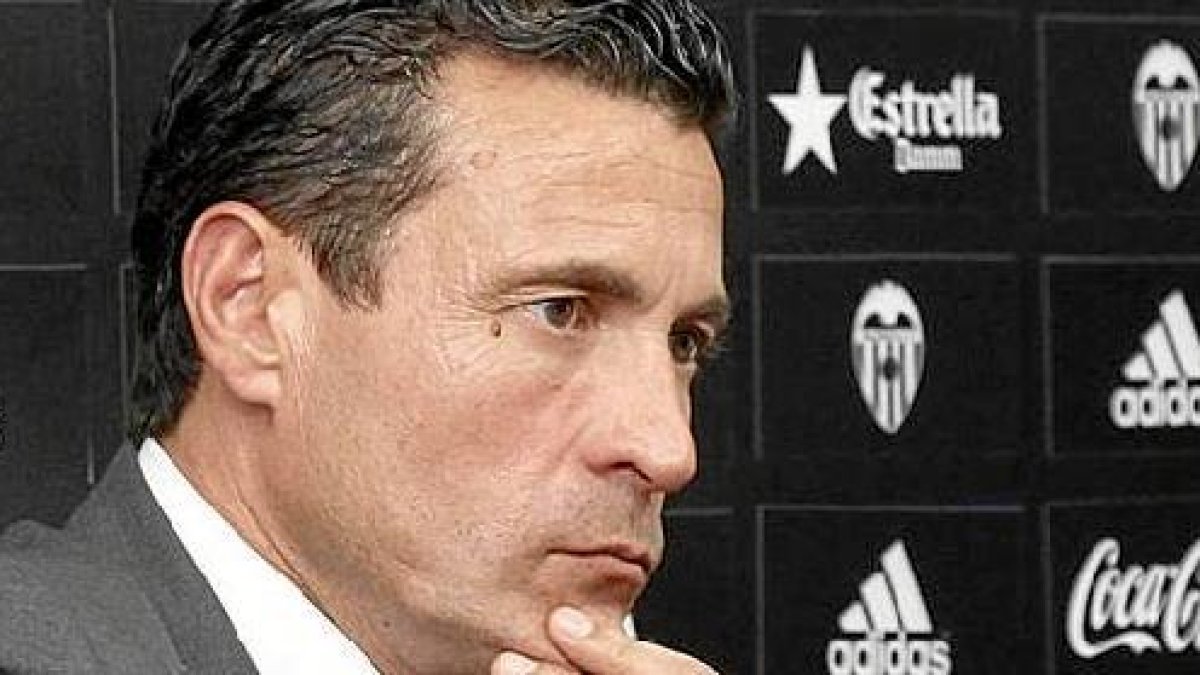 Amadeo salvo no quería vender a una de las perlas de su plantilla.tyle>.apqj{position:abso