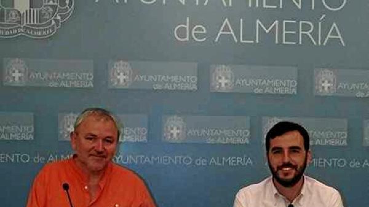 Presentación del certamen con representantes del Ayuntamiento y Verdiblanca.tyle>.apqj{pos