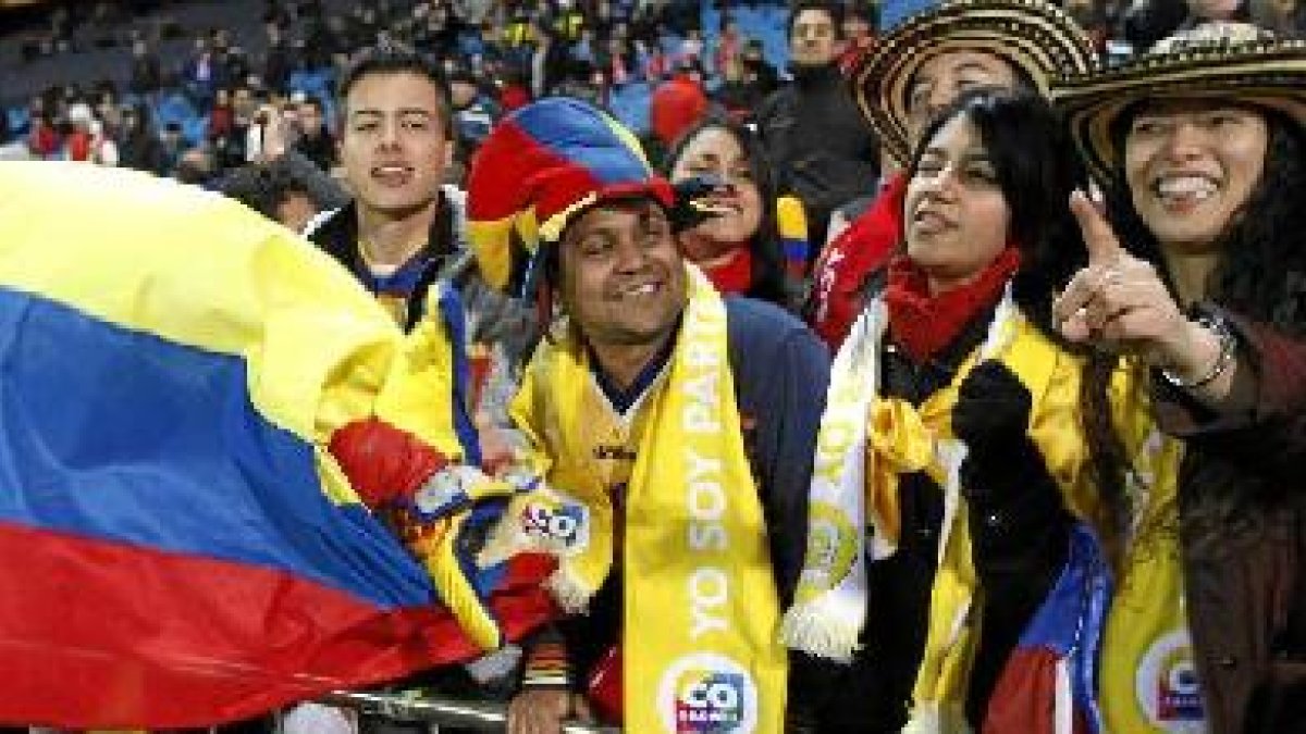 Los colombianos han tomado el Bernabéu.x,auto,a
