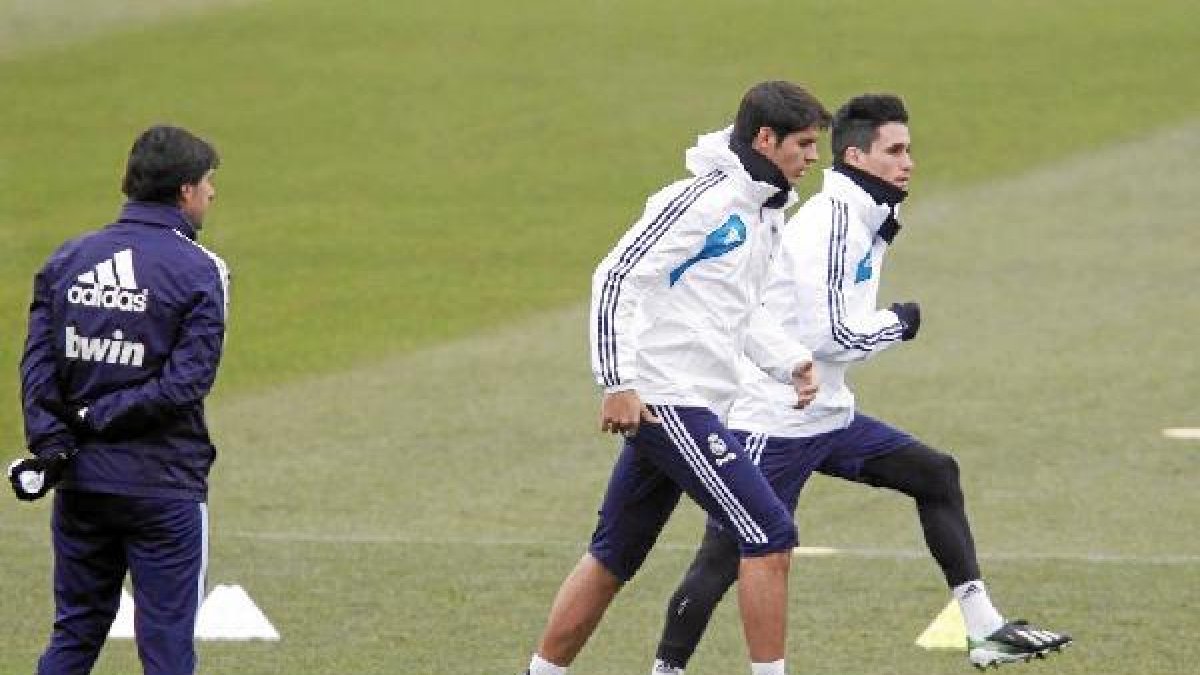 Morata con Callejón en un entreamiento junto a karanka.e;clip:r