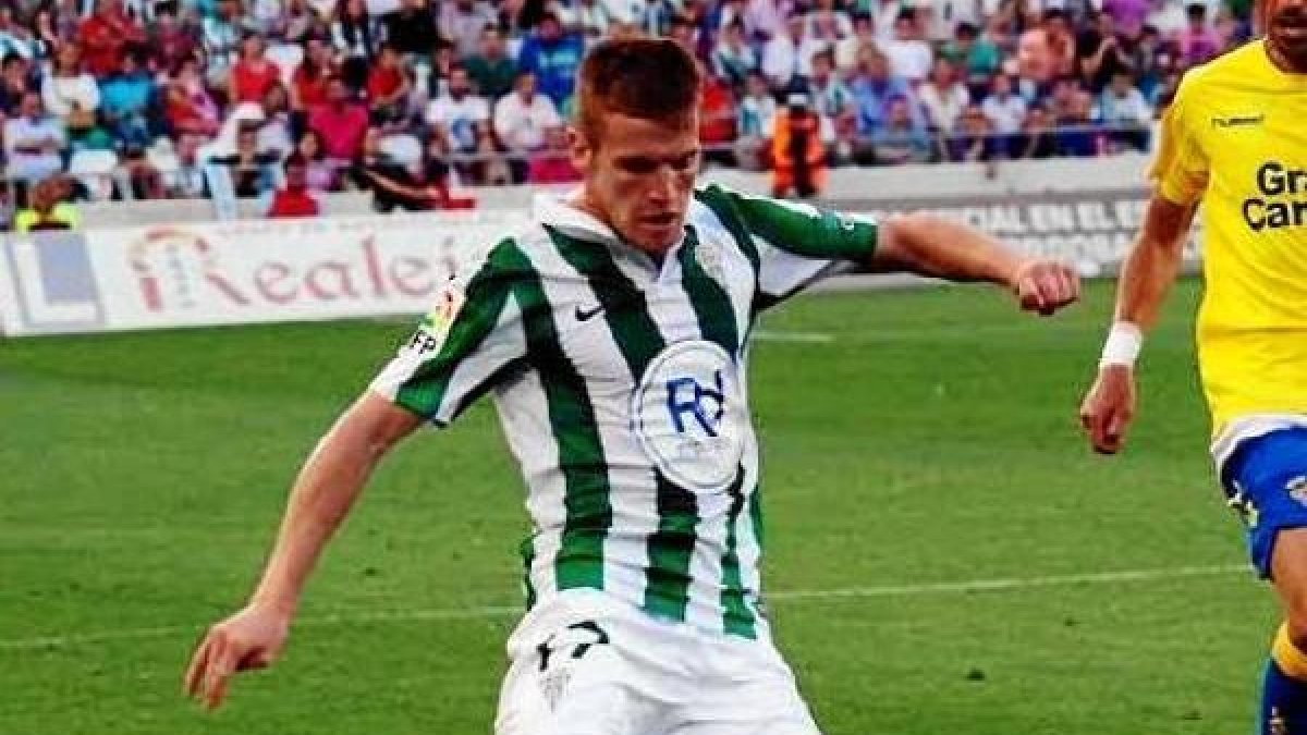 El lateral uruguayo tiene abiertas las puertas de Primera División.tyle>.apqj{position:abs