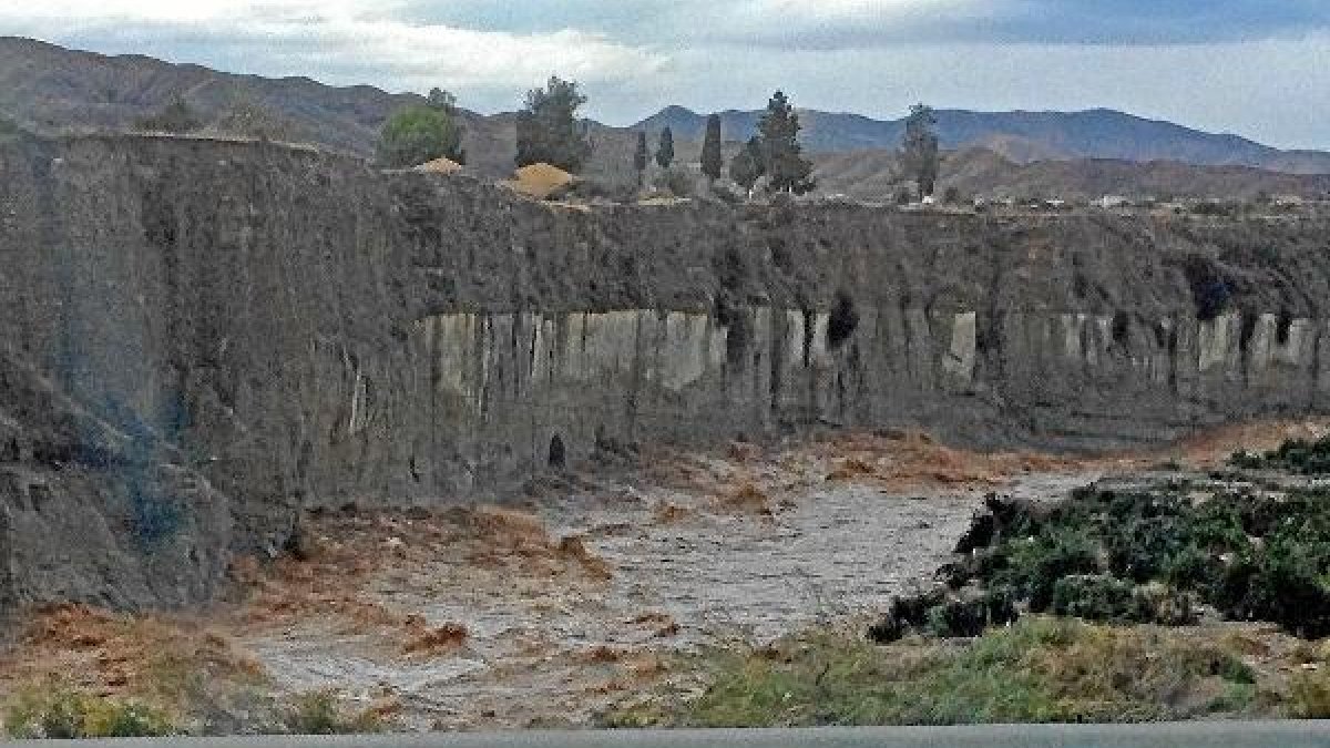 El río Antas el fatídico día de septiembre de 2012 de la catástrofetyle>.apqj{position:abs