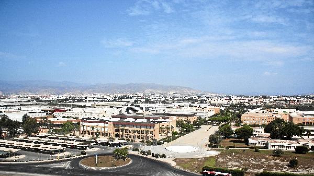 Vista aérea del Campus de la Universidad de Almería.e;clip:rect