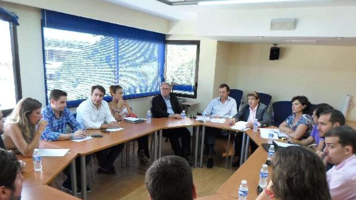 Reunion del PP con jóvenes empresariosx,auto,au