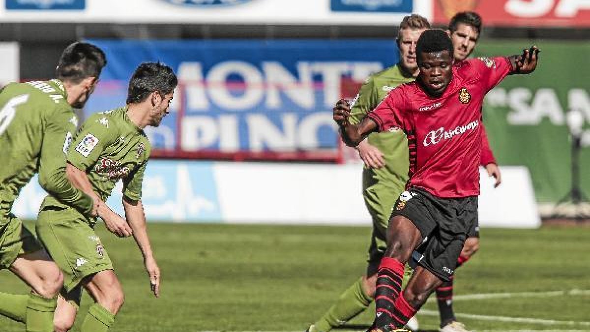 Thomas Partey se acerca cada vez más al Almería.e;clip:rect(469