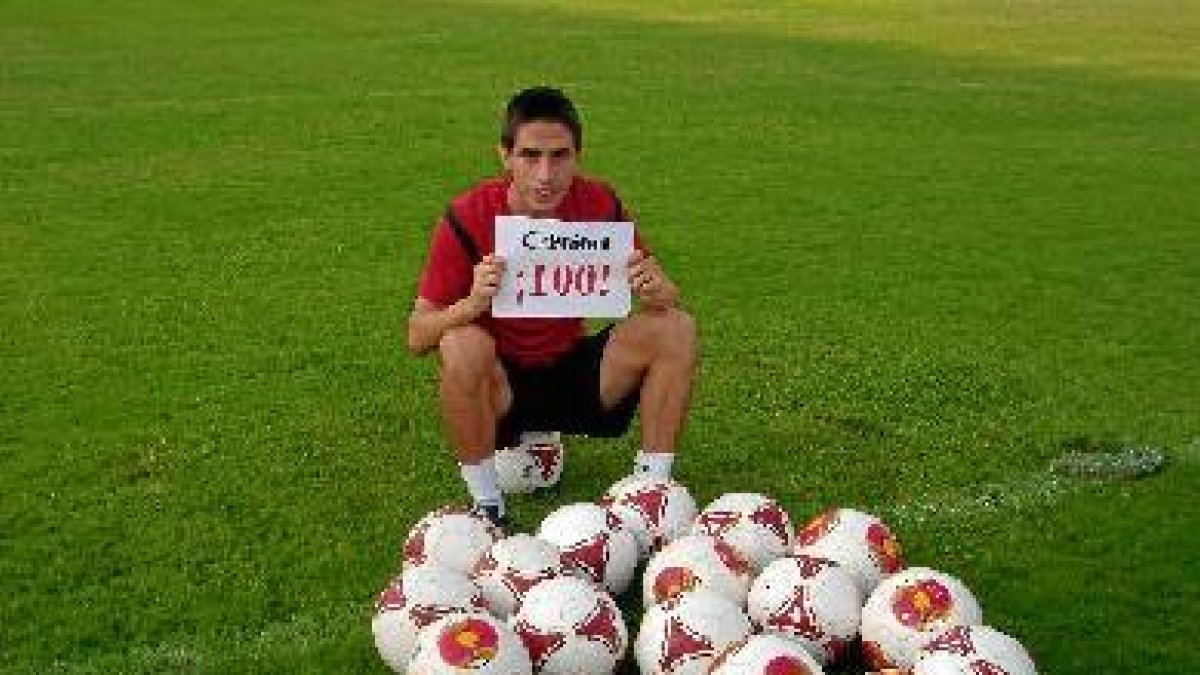 Cristóbal ya es centenario en el Almería.x,auto