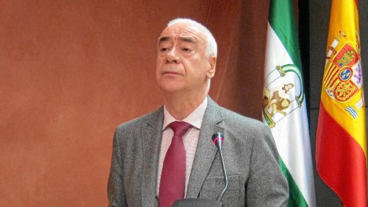 El Consejero de Educación, Cultura y Deporte, Luciano Alonso.e;